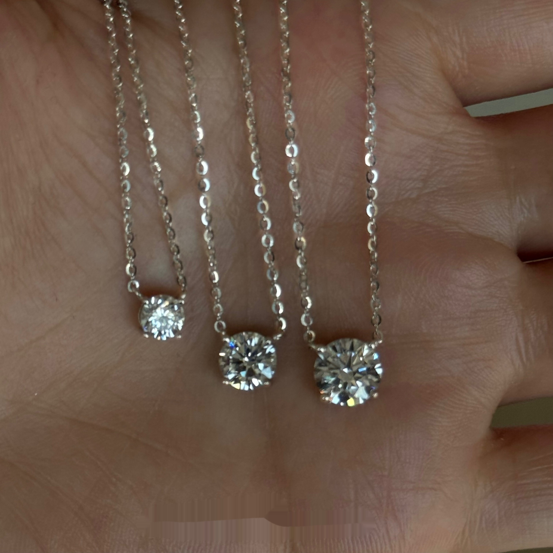 Full Body Pure Silver Light Luxury Single Diamond Women's Necklace