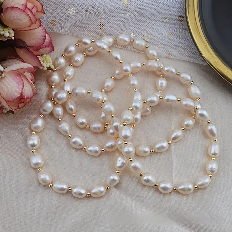 14K Gilded Freshwater Pearl Elastic Wire Bracelet