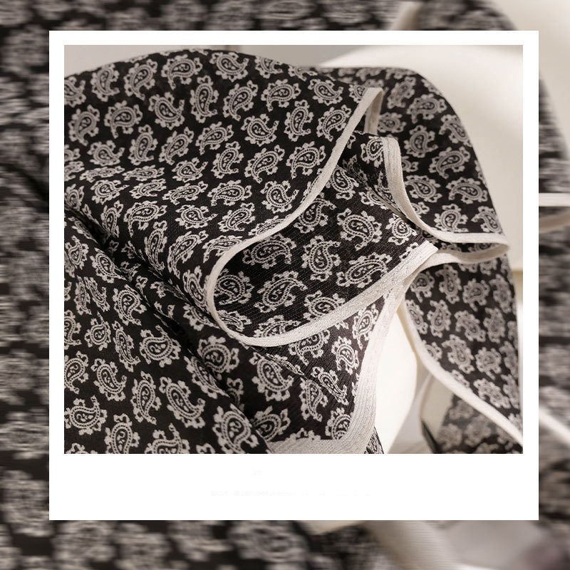 Mulberry Silk Light Skin-friendly Fashion Women’s Elegant Decorative Silk Scarf