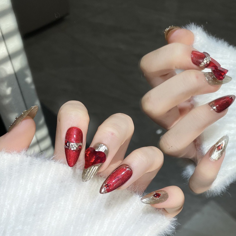 New Year's Armor Cattle Red Eye Cat's Eye Buchilati Wear Armor