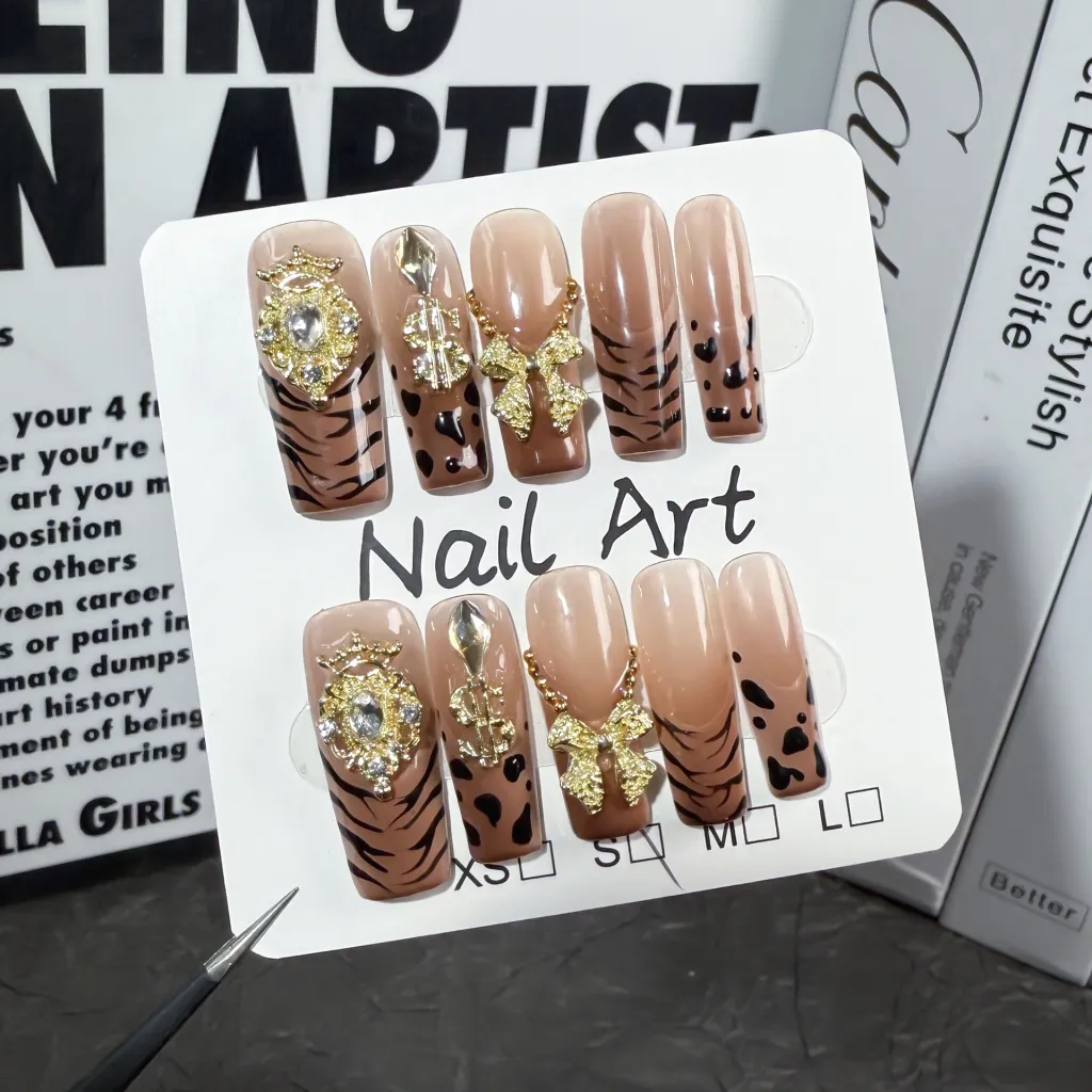 Ice Transparent Gradient Leopard Print Hand-painted Wear Armor Pure Hand-made Detachable Fake Nails - Medium Rectangular