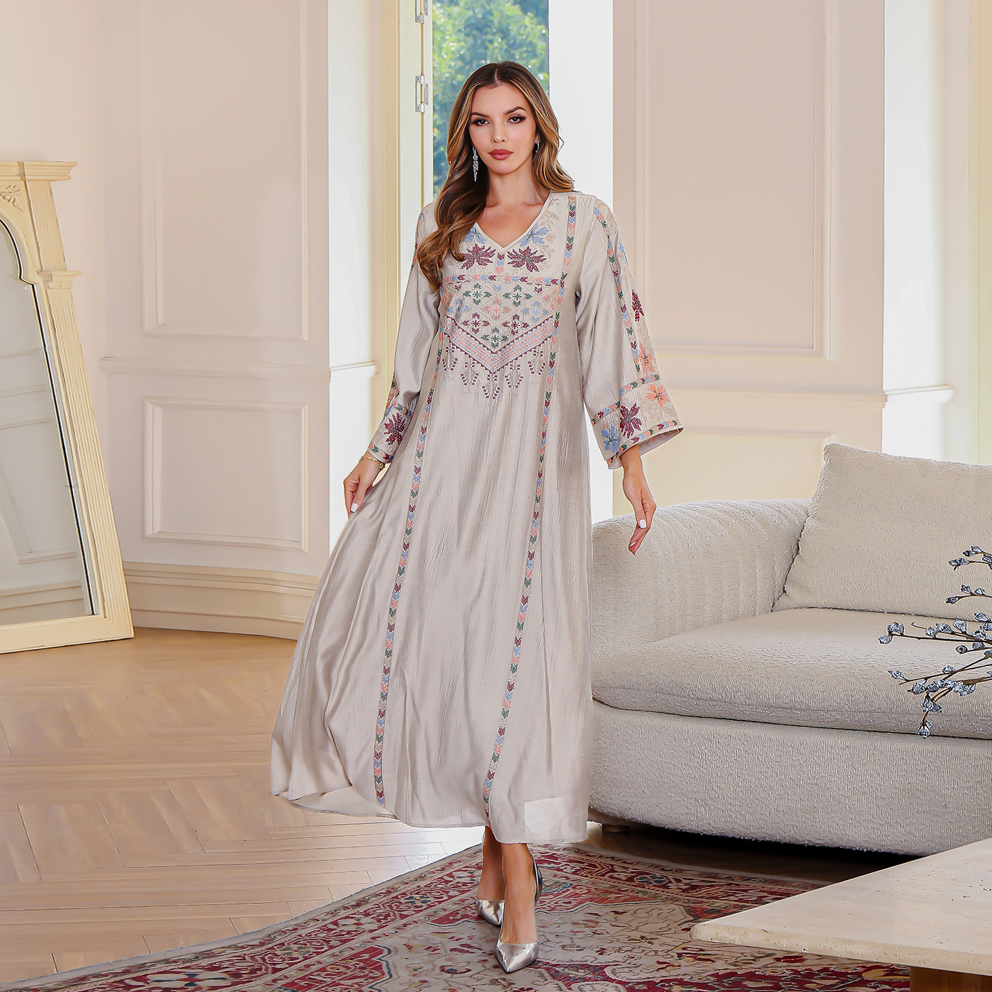 Women's Embroidery Stick-on Crystals Dress Middle East Clothing