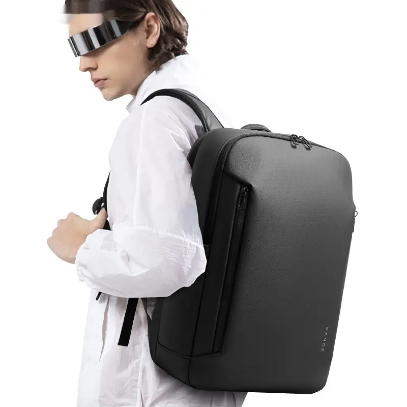 Men's Lightweight And Large Capacity Backpack