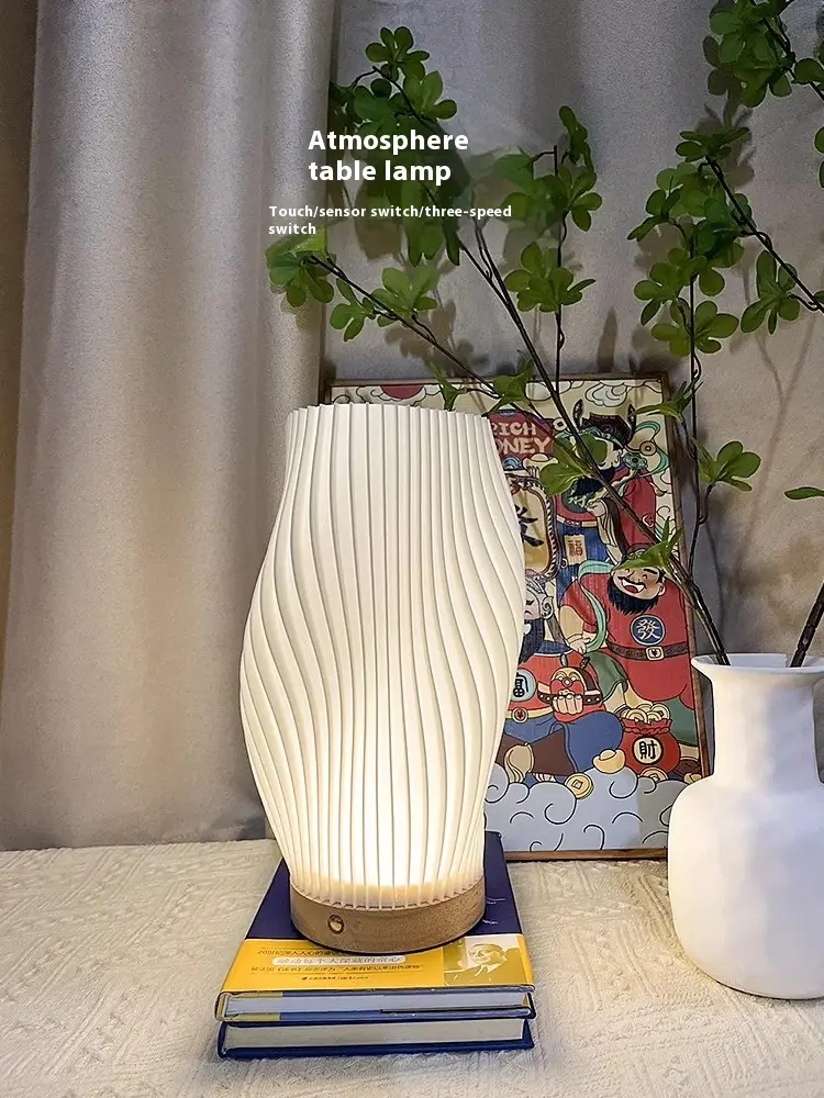 Simple Atmosphere Japanese Style Homestay Night Light