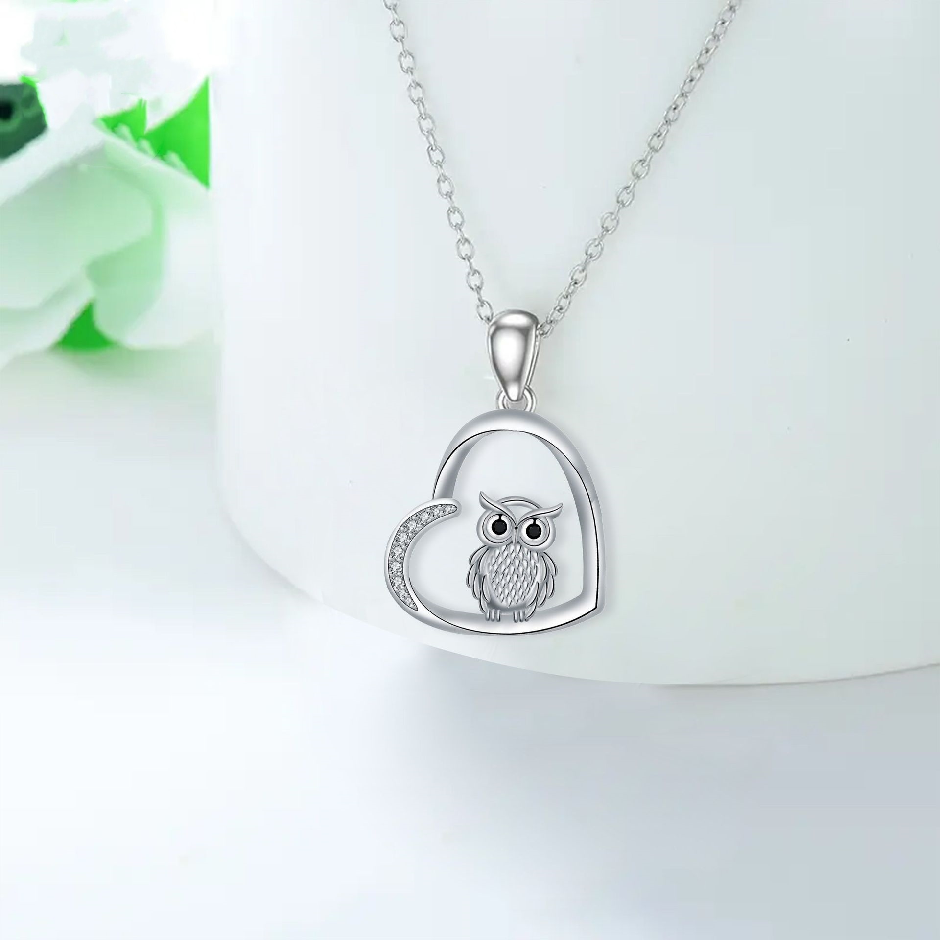 Women's Fashion Owl Pendant Necklace