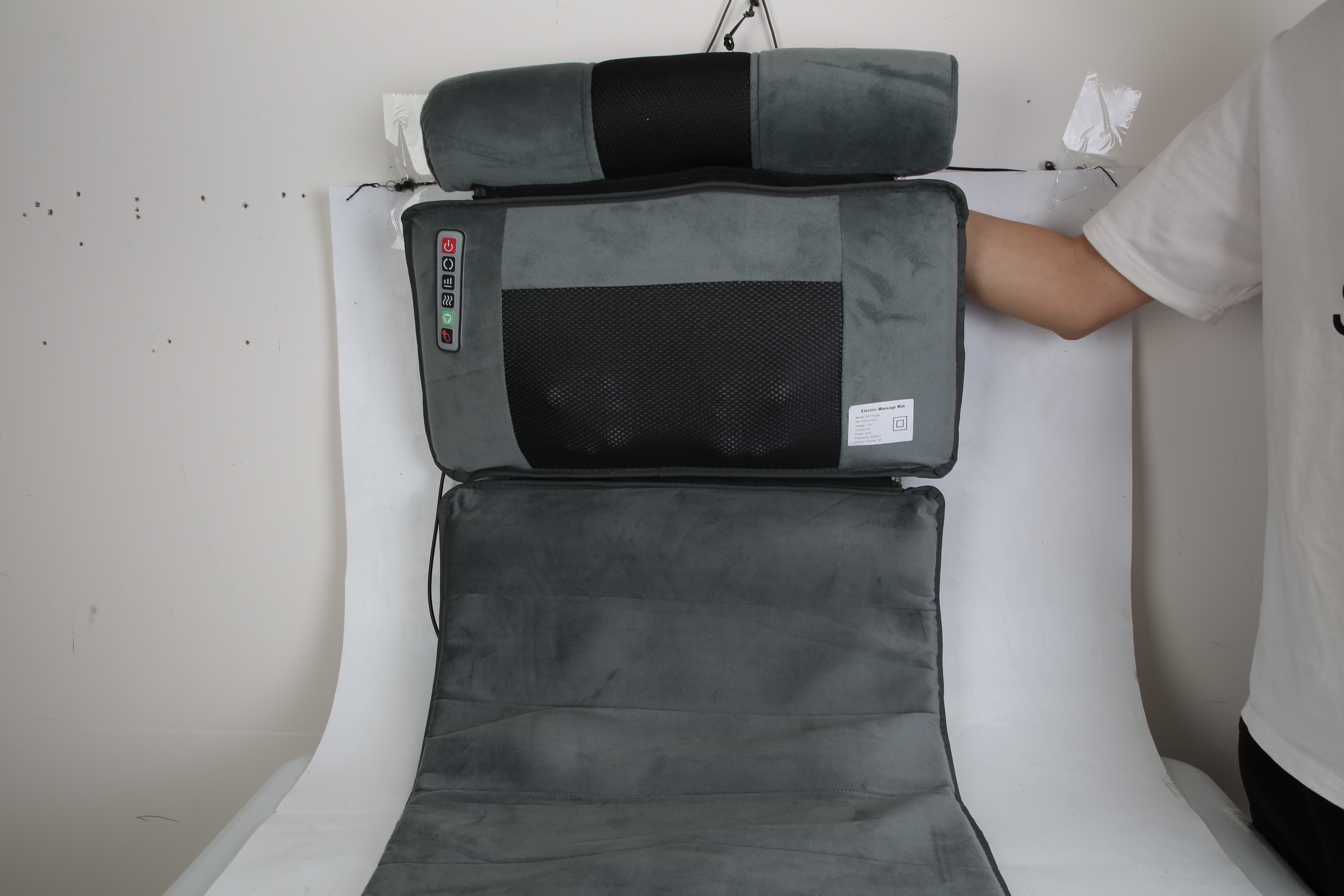 Heat therapy lumbar zone of full-body massage mat