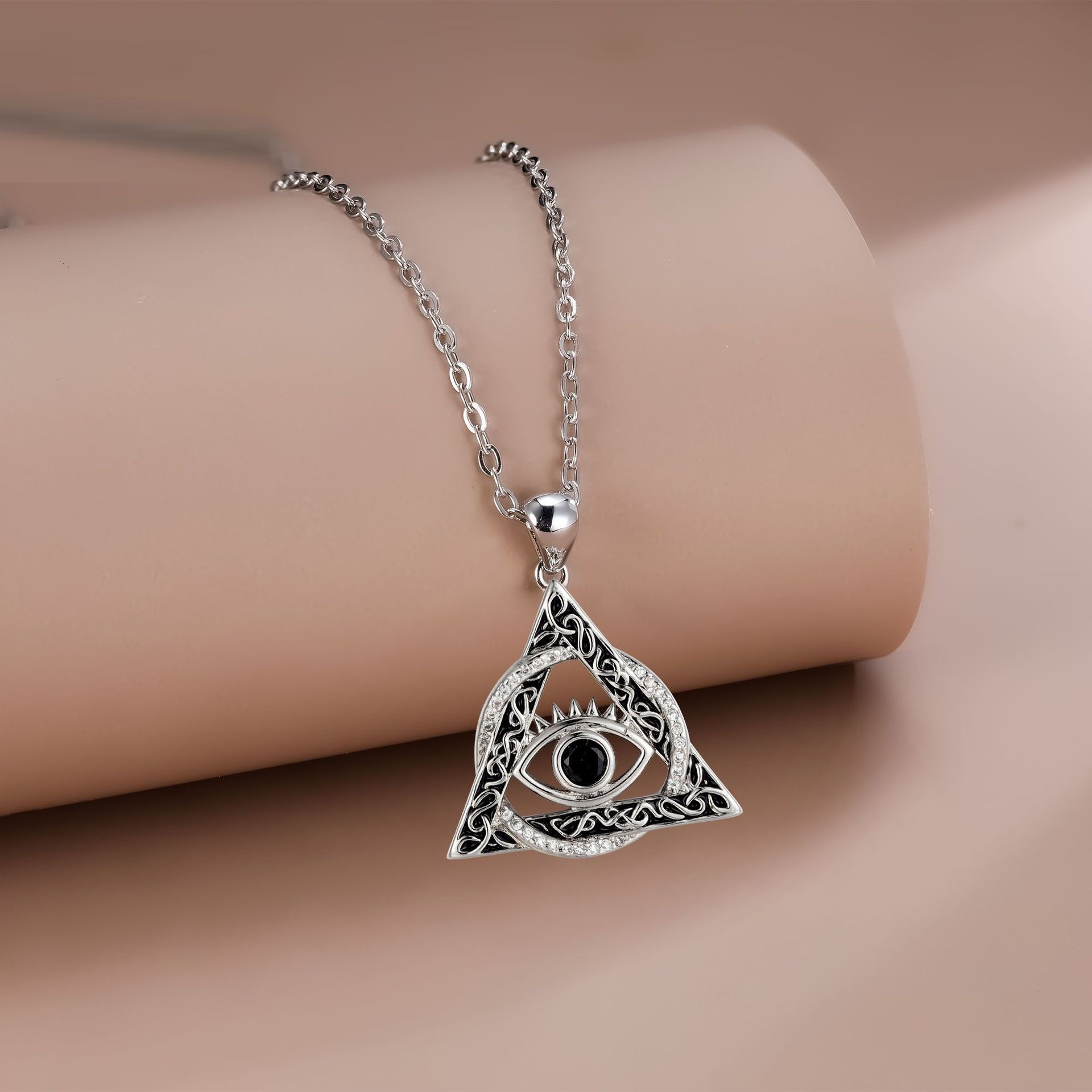 European And American Style Necklace Triangle Devil's Eye Pendant Jewelry