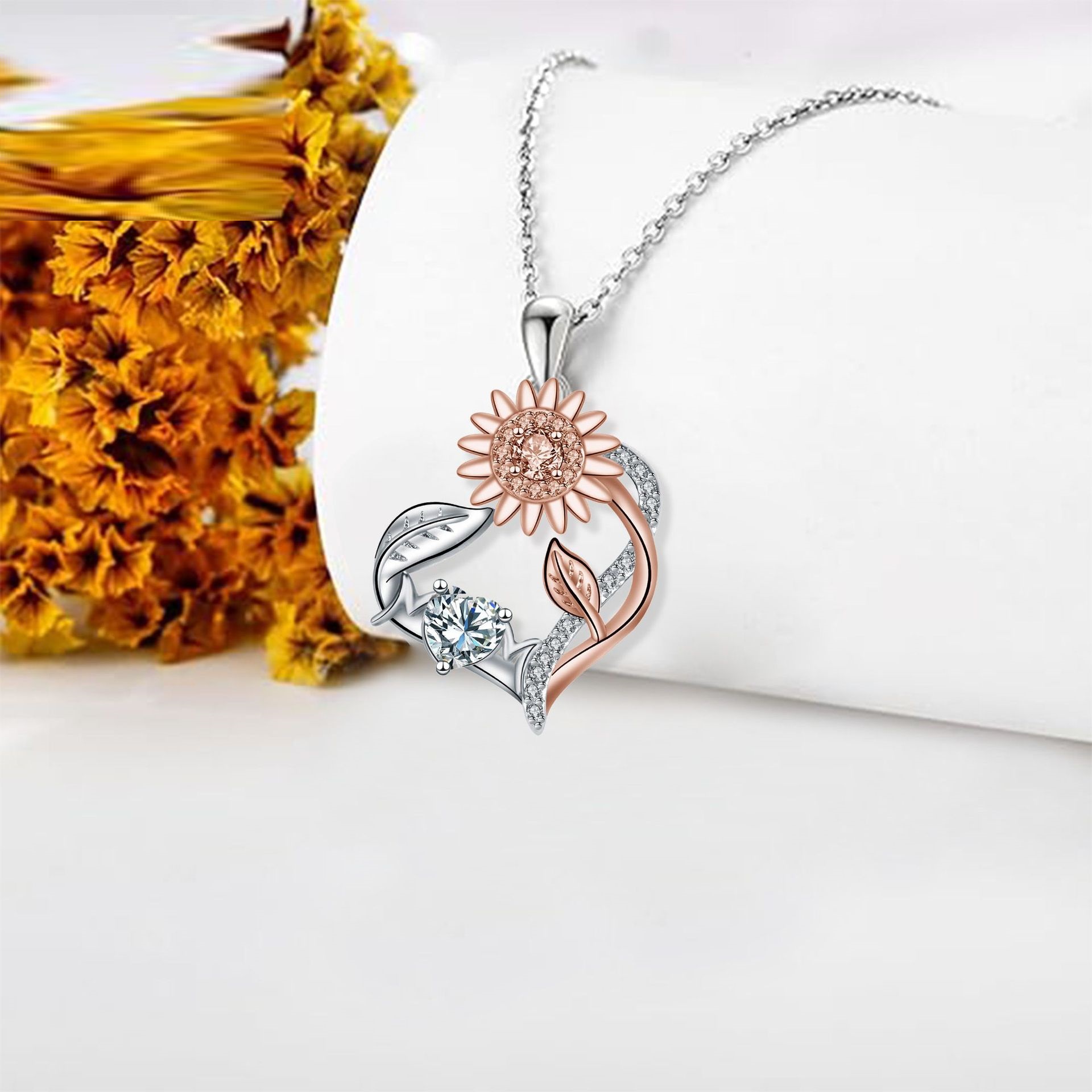Sunflower Pendant Ornaments MOM Women's Necklace Mother's Day