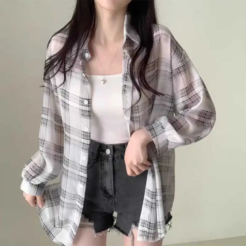 Contrast Color Stripe Chiffon Loose Sun-protection Shirt - White