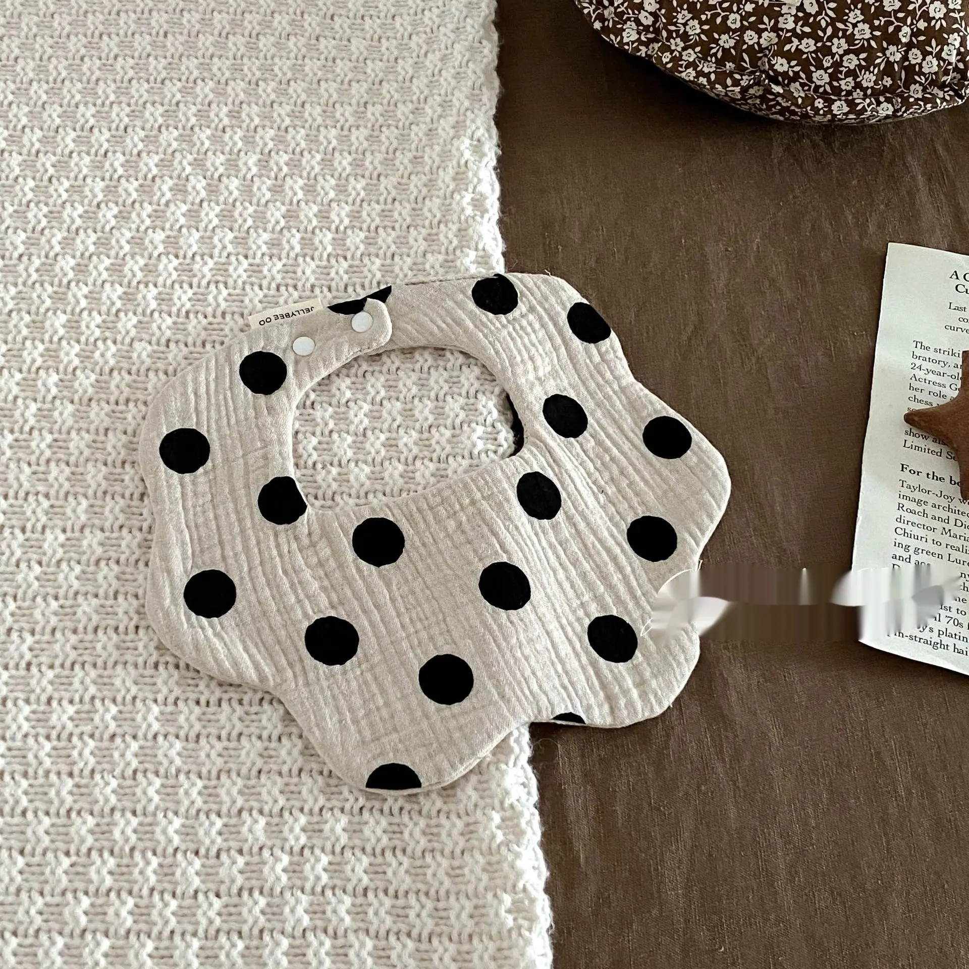 Pure Cotton Yarn Newborn Anti Spitting Bib