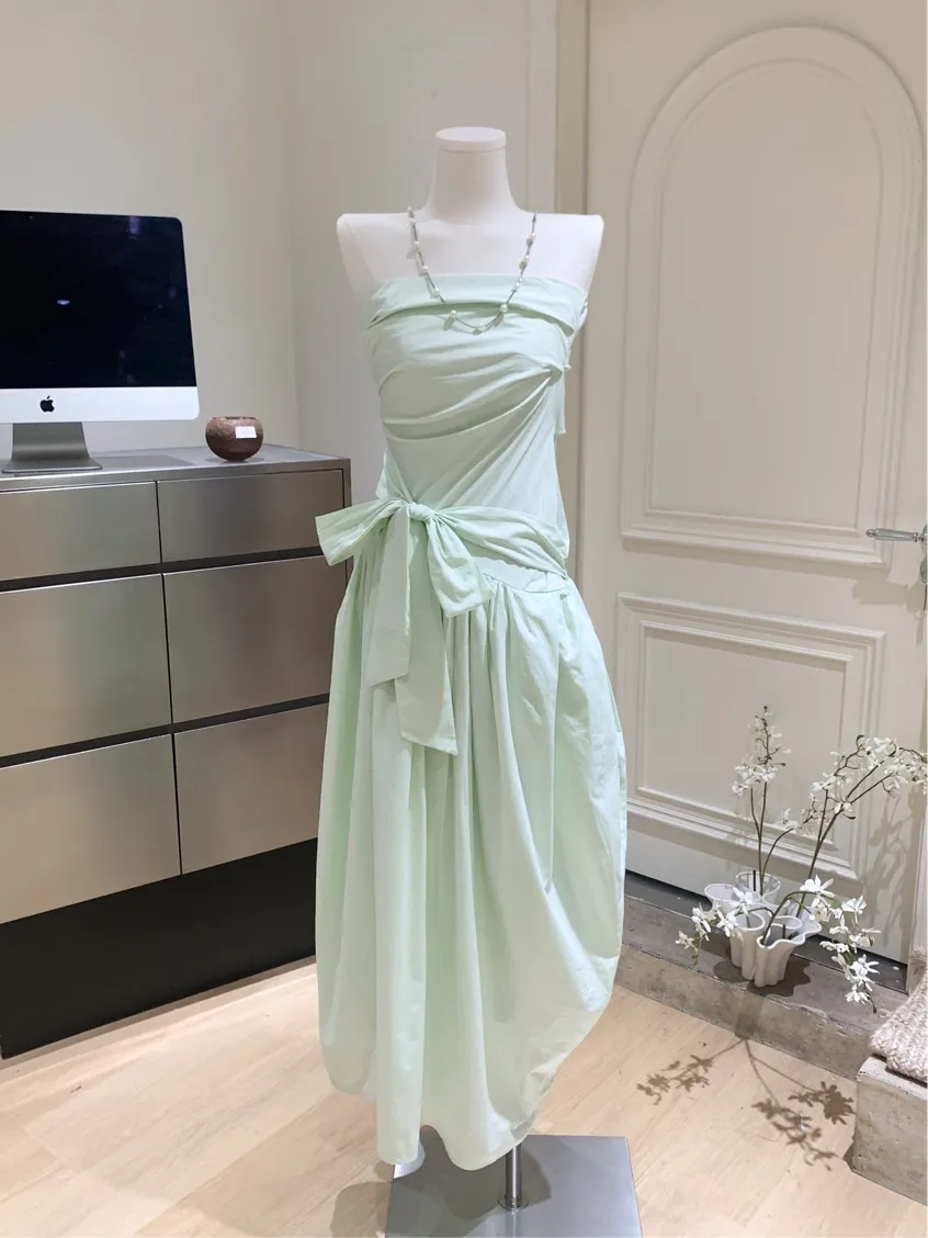 Mint Mambo Green Vacation Style Tube Top Lace-up Dress Loose And Irregular Pleated Midi Dress Without Chest Pad - Mint Green