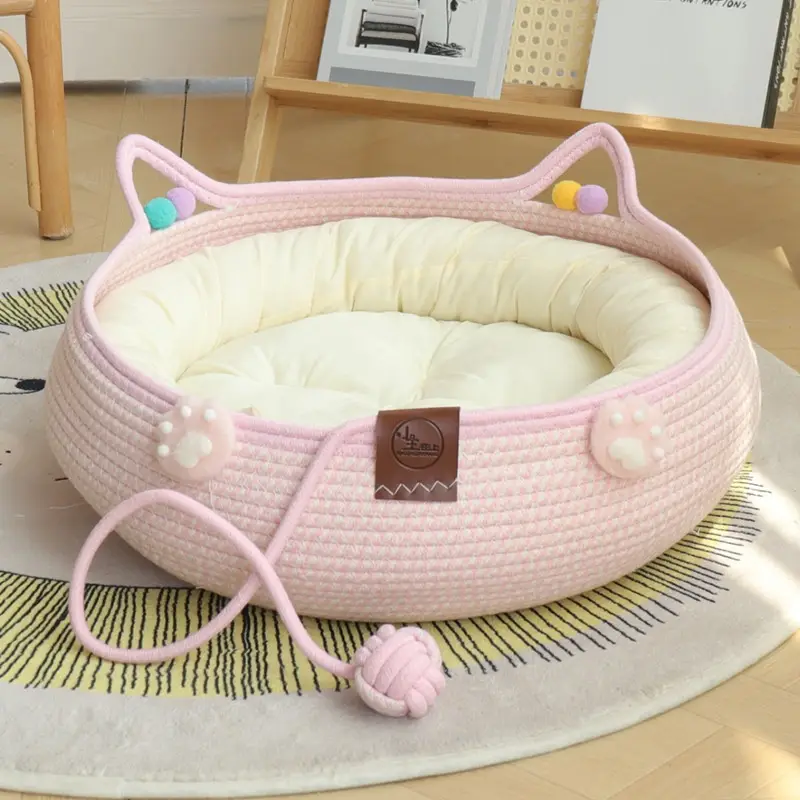 Bamboo Weaving Is Resistant To Scratching Pet Kennels