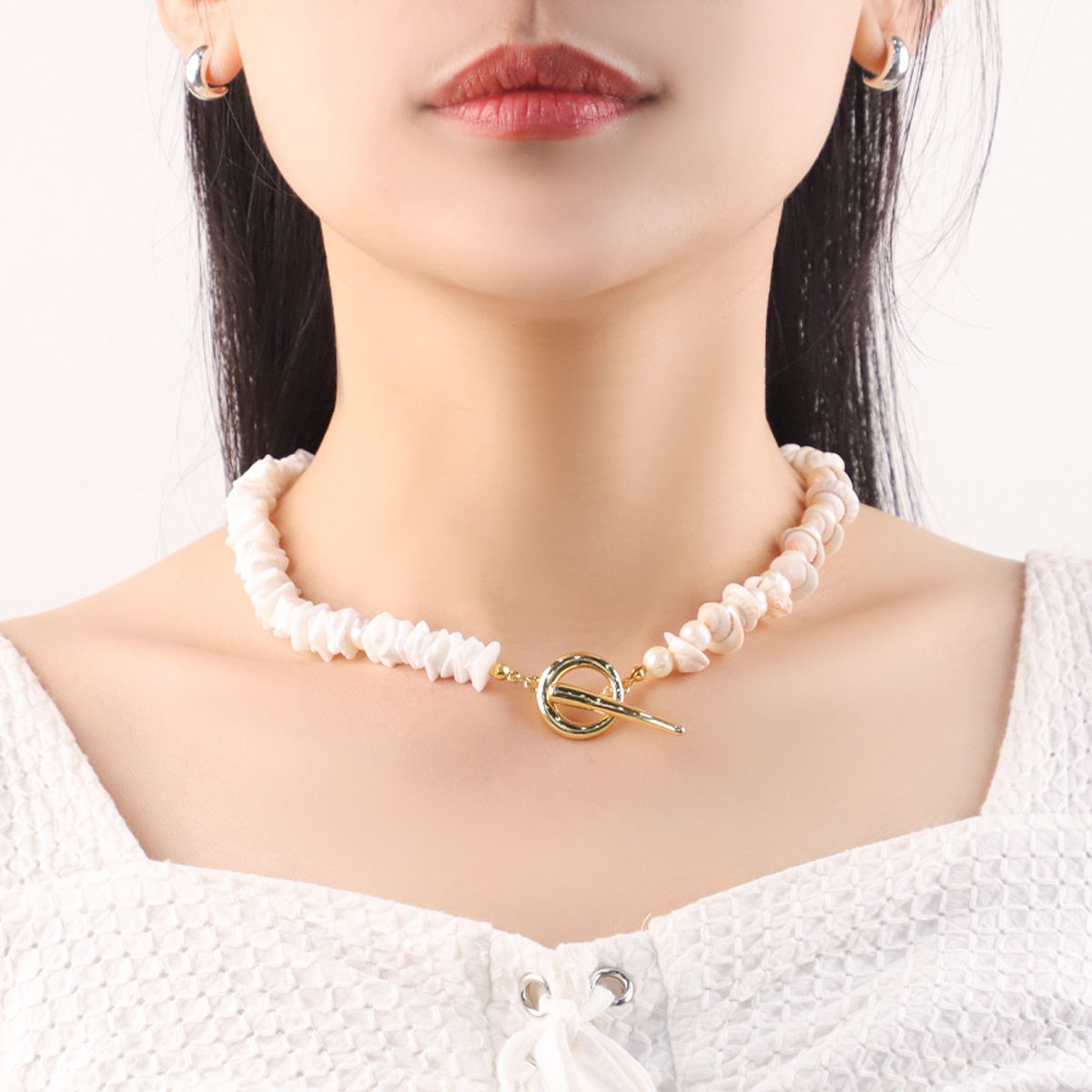 White Shell Holiday Original Niche Beaded Design Simple Necklace