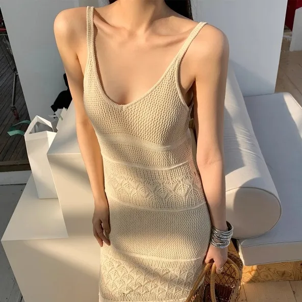 French Hollow Woven V-neck Knitted Sling Dress - Apricot