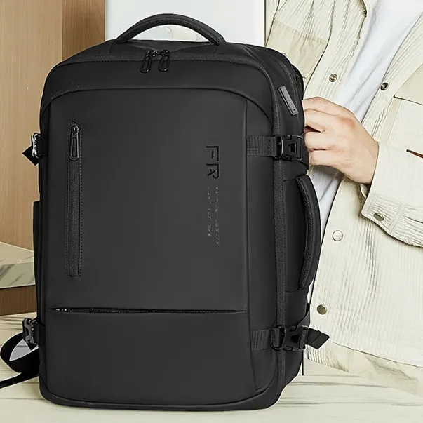 A Large Capacity Backpack For Men's Commuting Travel - Black