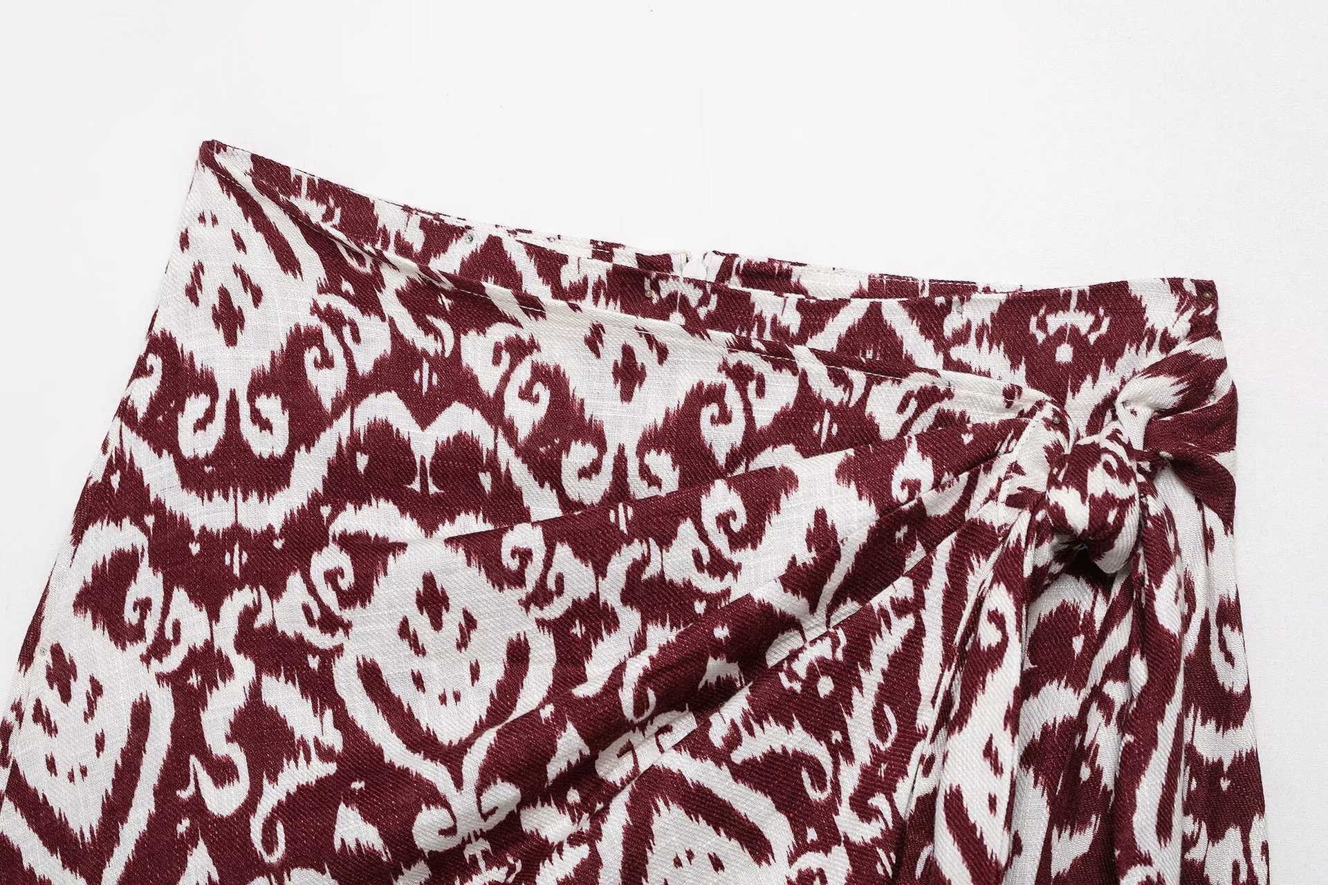 Printed Bohemian Tassel Mini Wrap Skirt in Red and White