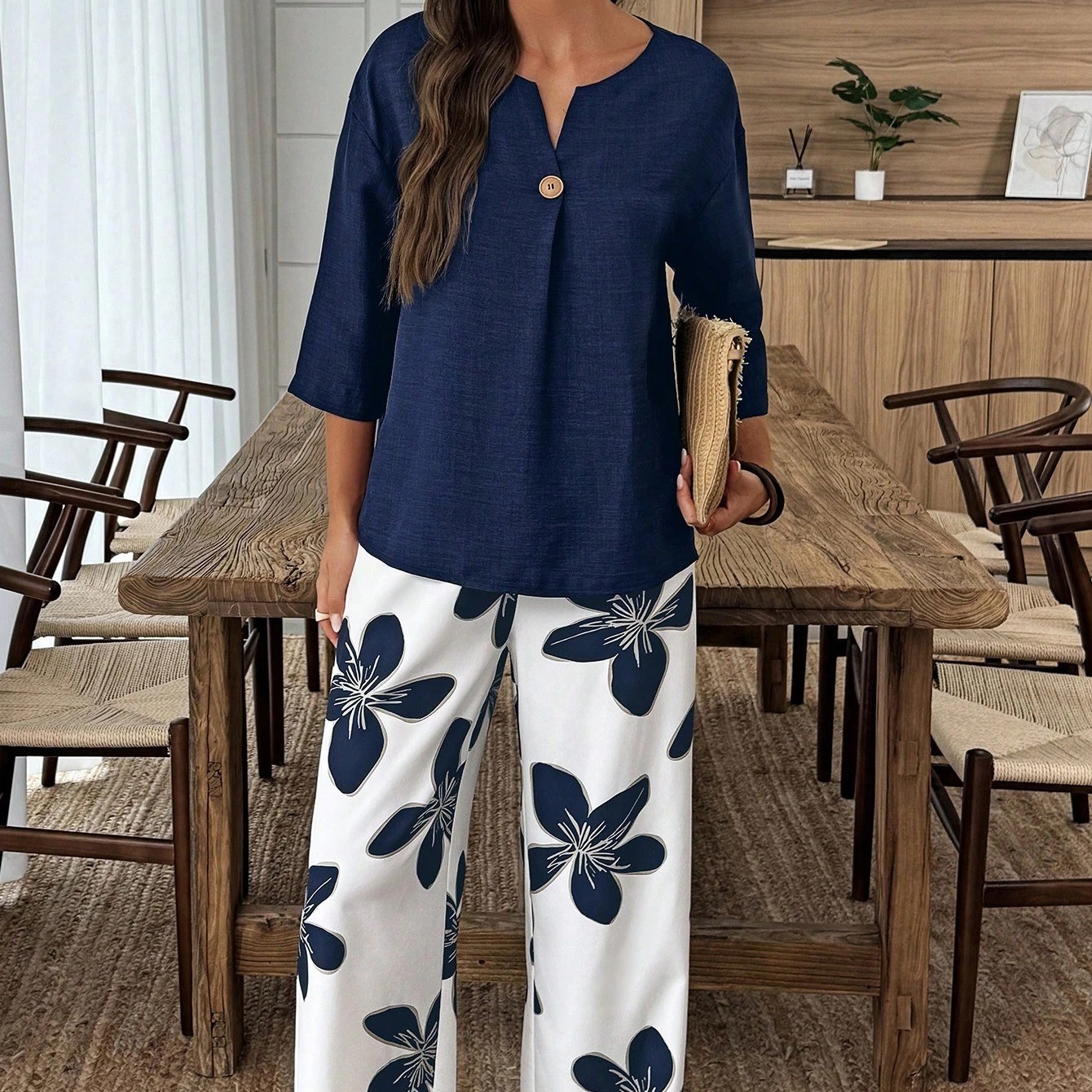 Vacation Solid Color V-neck Seven Quarter Sleeved Shirt