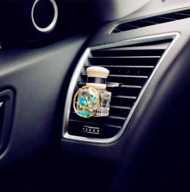 Creative Household Car Essential Oil Perfume Empty Bottle - Image 3