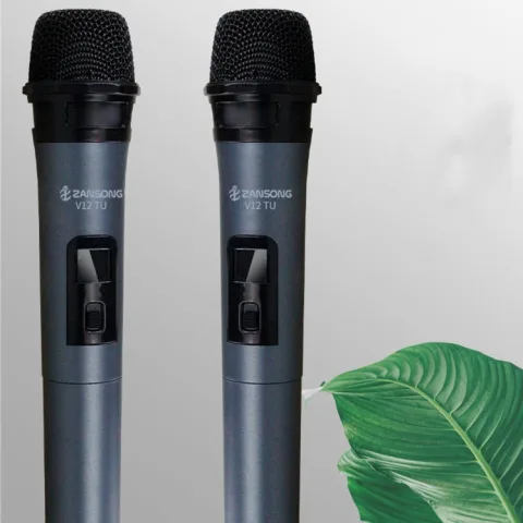 Wireless Microphone V12 Is Suitable for Speaker Amplifier Computer