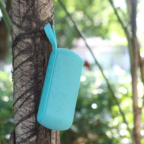 Q106 Bluetooth Speaker Phone Wireless Card Subwoofer