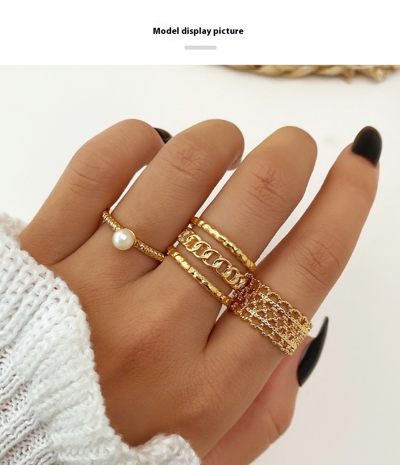 Elegant Twist Ring