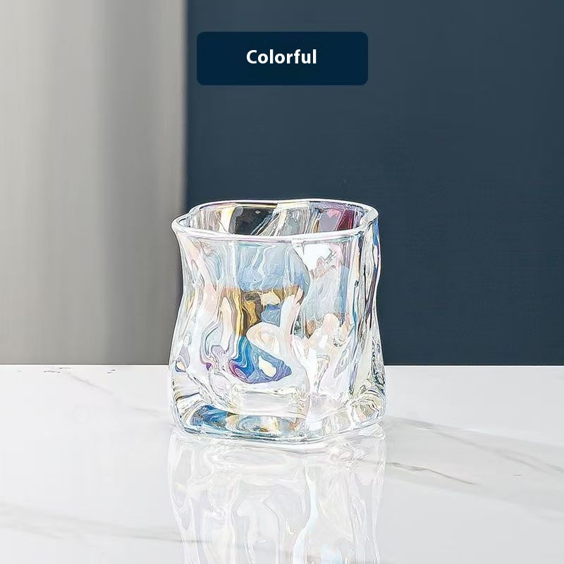 شخصية الموضة والإبداع بزجاج الكريستال