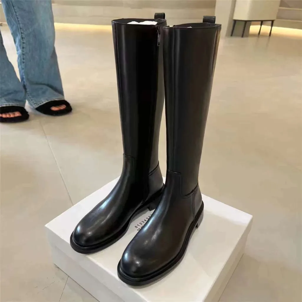 Round Toe Side Zipper Fleece-lined Long Biker Boots Women's Autumn And Winter - Black