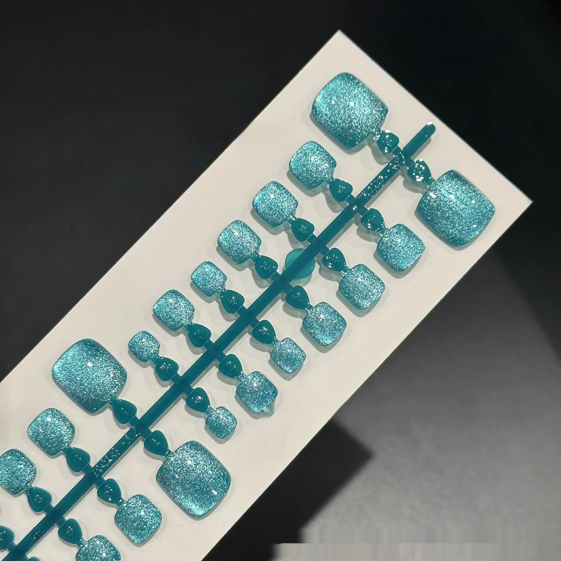 Toenail Spearmint Prefabricated Armor Dark Color Cat Eye Nail Temperament Wear
