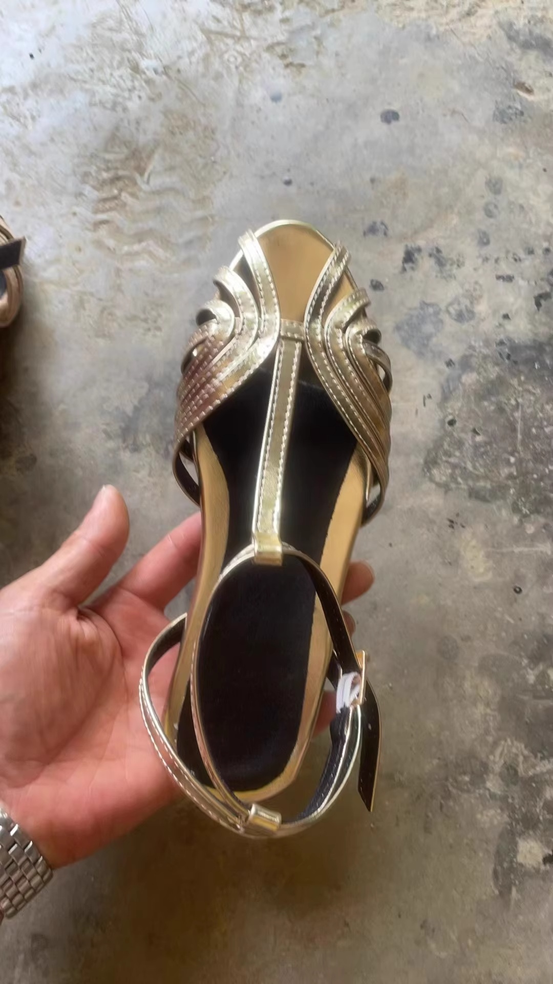 https://oss-cf.cjdropshipping.com/product/2025/07/27/01/9593db7b-e709-46ae-a859-9665635f6047.jpg