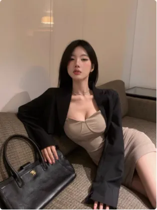 Outfit With Padded Shoulder Short Small Suit Jacket Female Designer Suit Black Coat - Shop at LoveMi