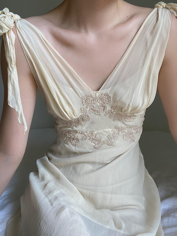 French Style Temperament Socialite Style Retro Beige Lace-up Dress Children's Summer