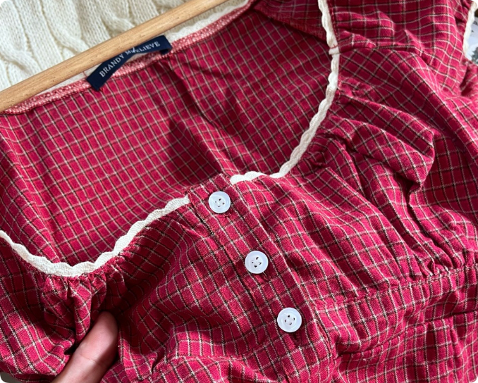 Women's Three-button Lace Collar Red Cell Pattern Short-sleeved Top