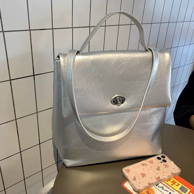 Commuter's All-matching Travel Backpack Portable Schoolbag Female