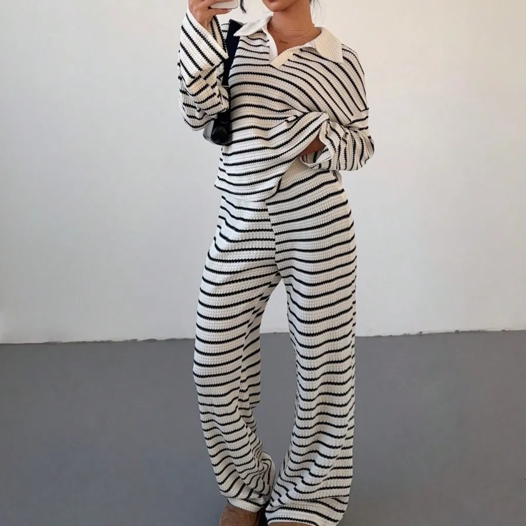 T-shirt And Elastic Waist Striped Pants - Black And White