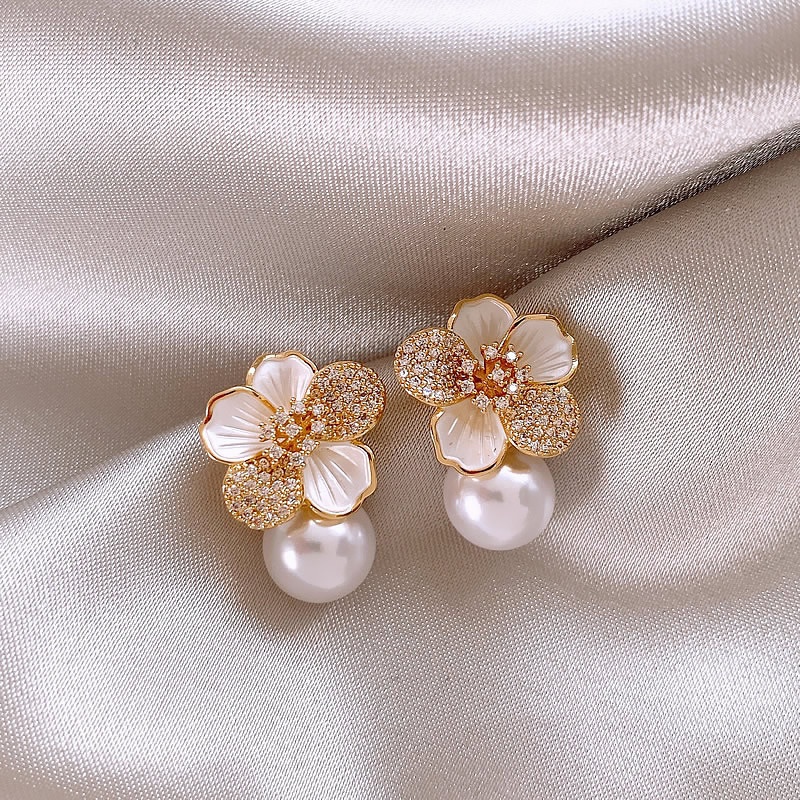 Sweet Dripping Zircon Flower Ear Studs Light Luxury Temperament