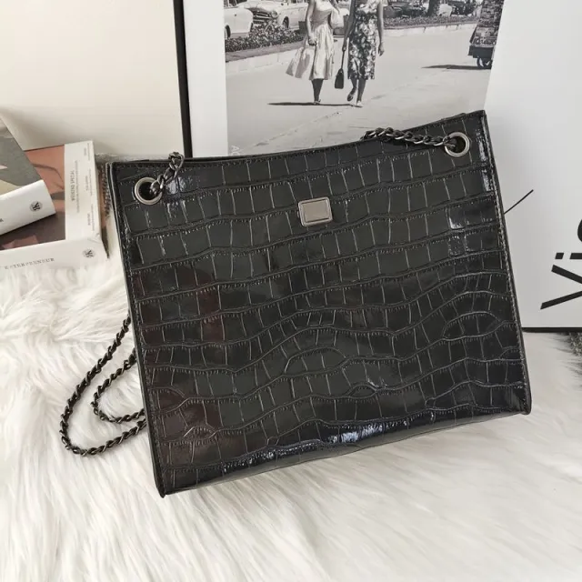 French Style Temperament Casual Light Luxury Portable Shoulder Bag Black - Shop at LoveMi