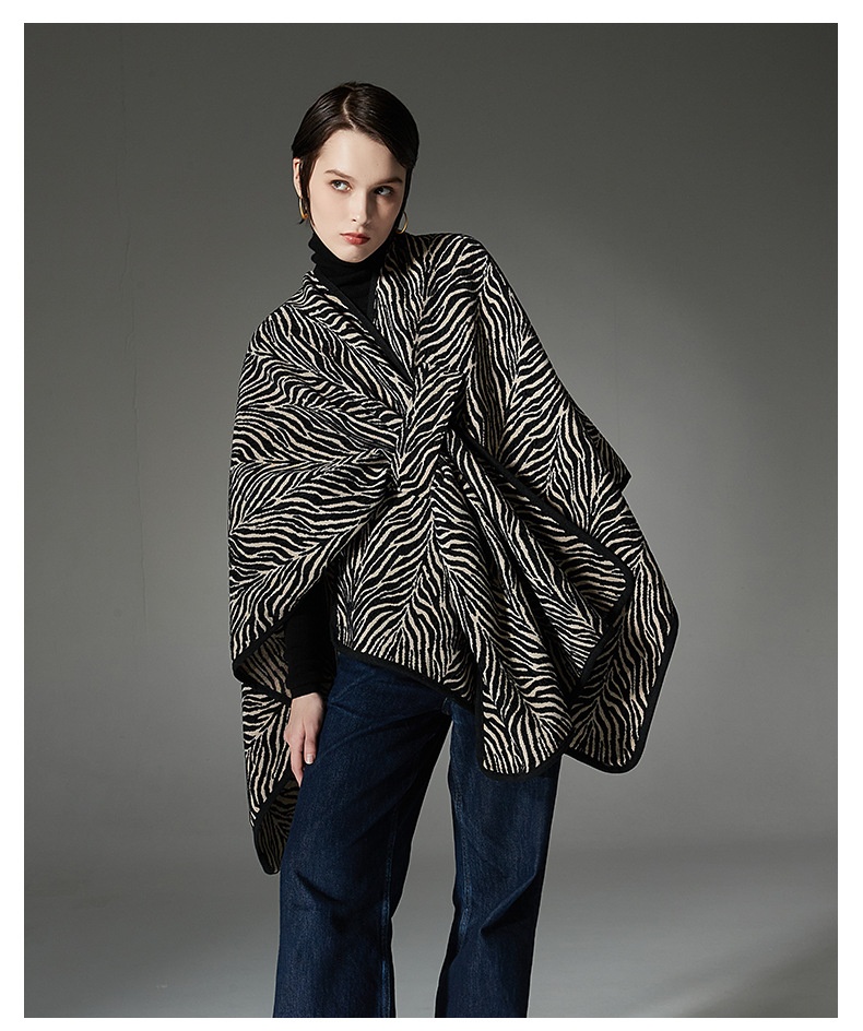 Winter New Pattern Buckle Shawl Thickened
