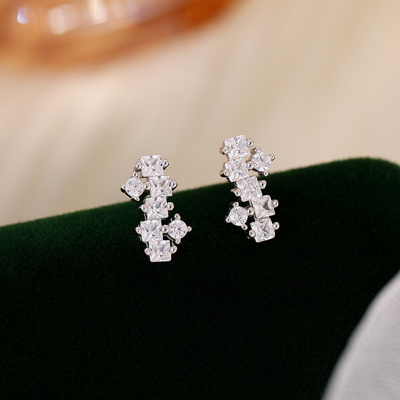 https://oss-cf.cjdropshipping.com/product/2025/08/19/01/f4991c33-020f-45b8-8ec8-1cb61273d6b1.jpg