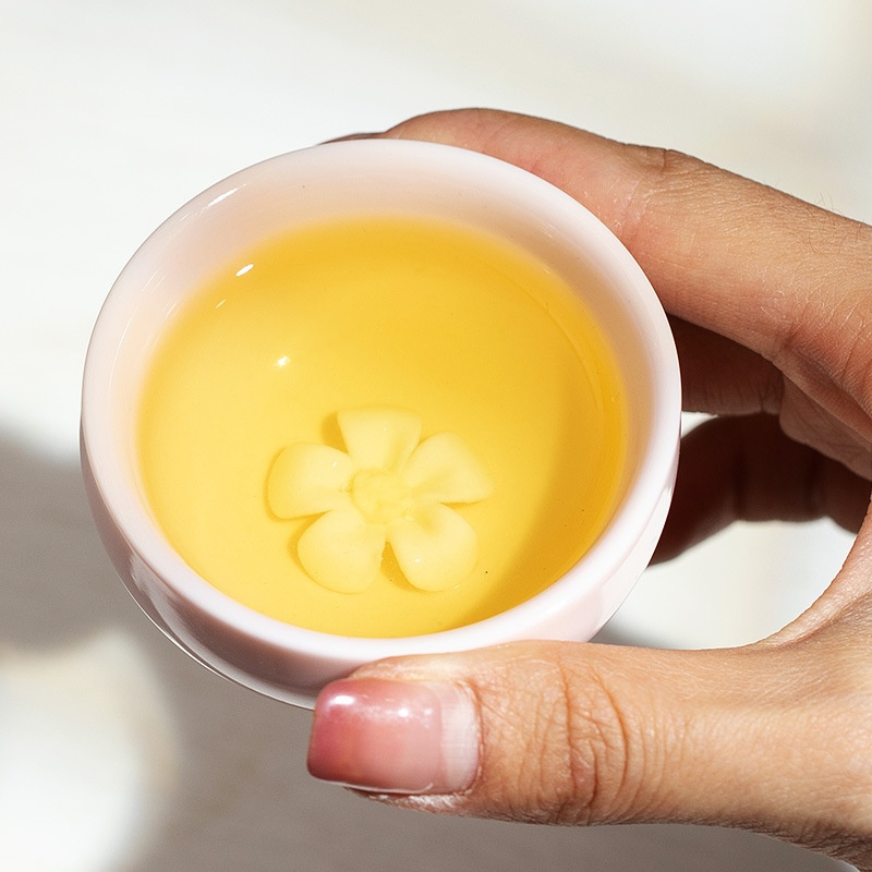 كوب شاي خزفي يدوي للاستخدام في تذوق الشاي بأسلوب كونغ فو