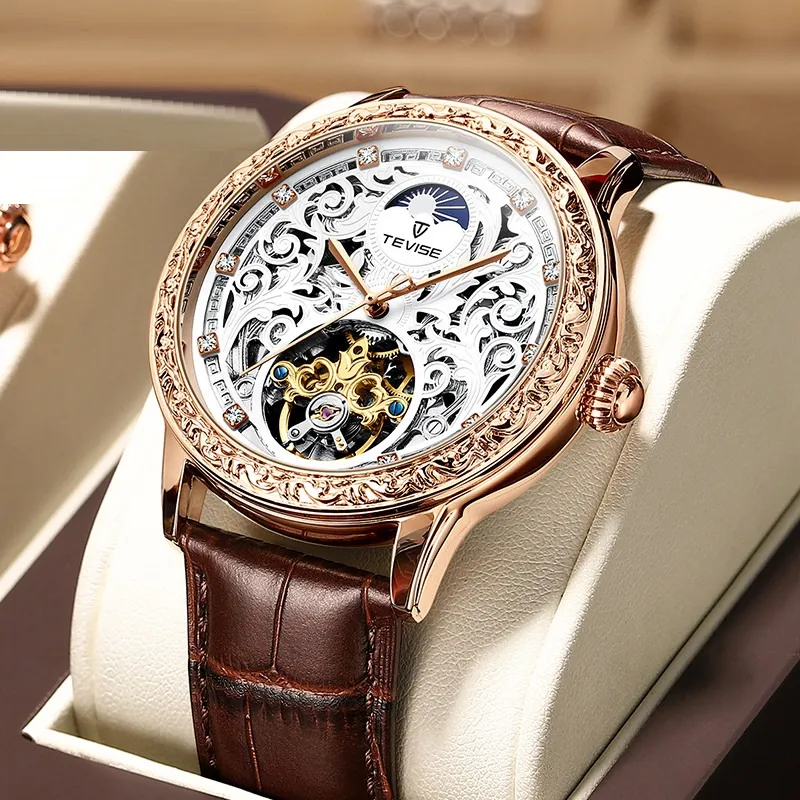 Full view of the mechanical watch
