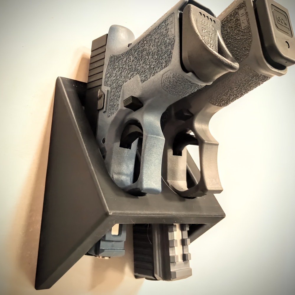 Fashionable And Individual Punk-style Pistol Stand 6 Fashionable And Individual Punk-style Pistol Stand