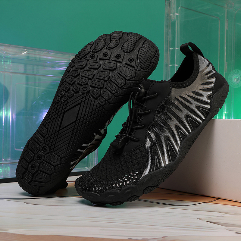 Outdoor Hiking Wading Shoes Men And Women Quick-drying