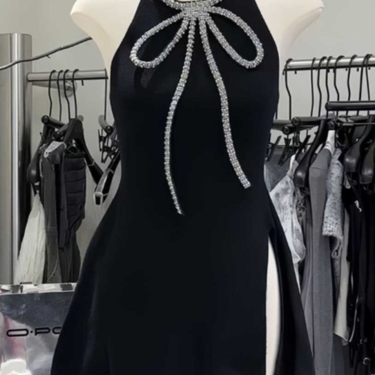 Exquisite Rhinestone Bowknot Fashionable Elegant Sweet And Spicy Top