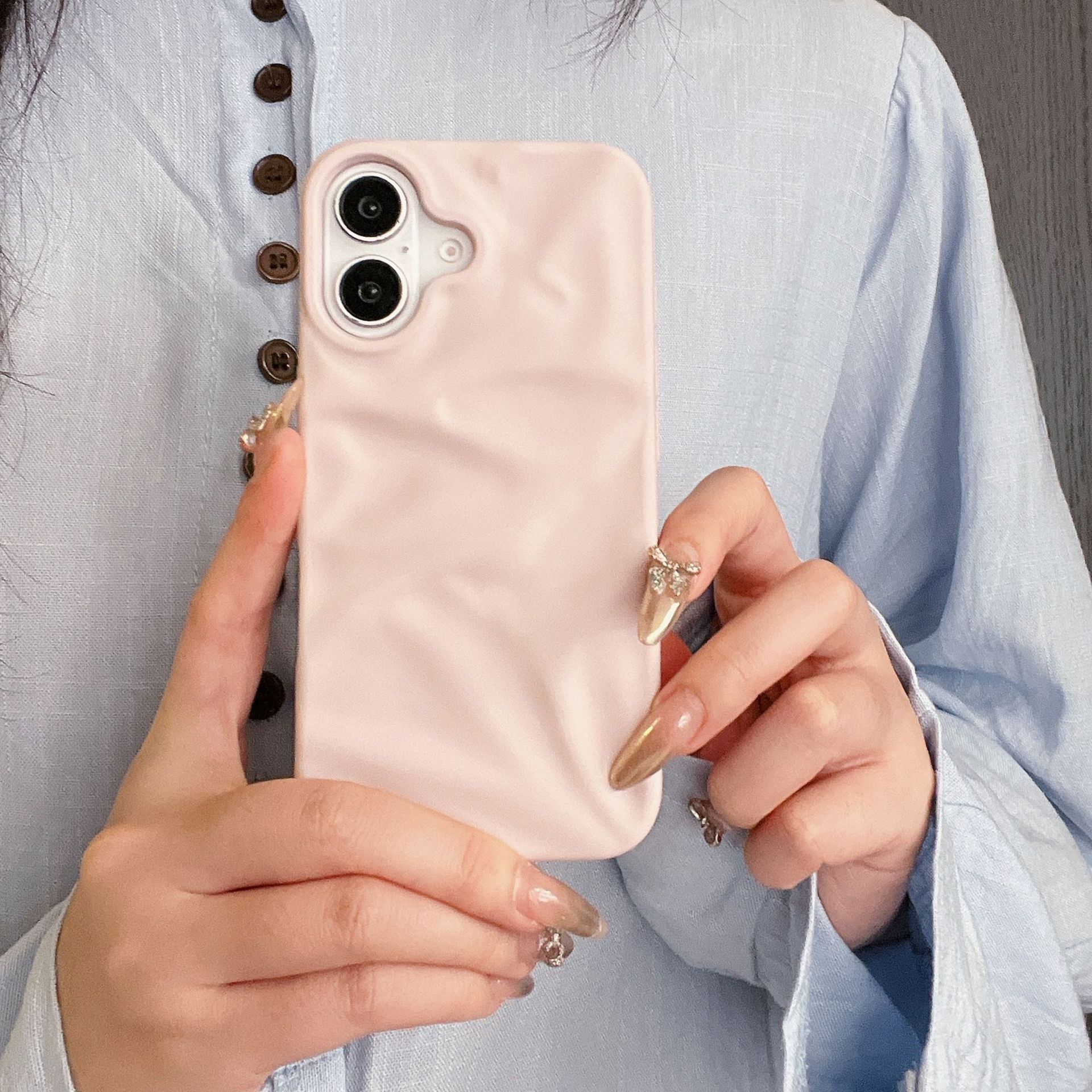 High-Grade Three-dimensional Pleated Pattern New Phone Case - Image 7