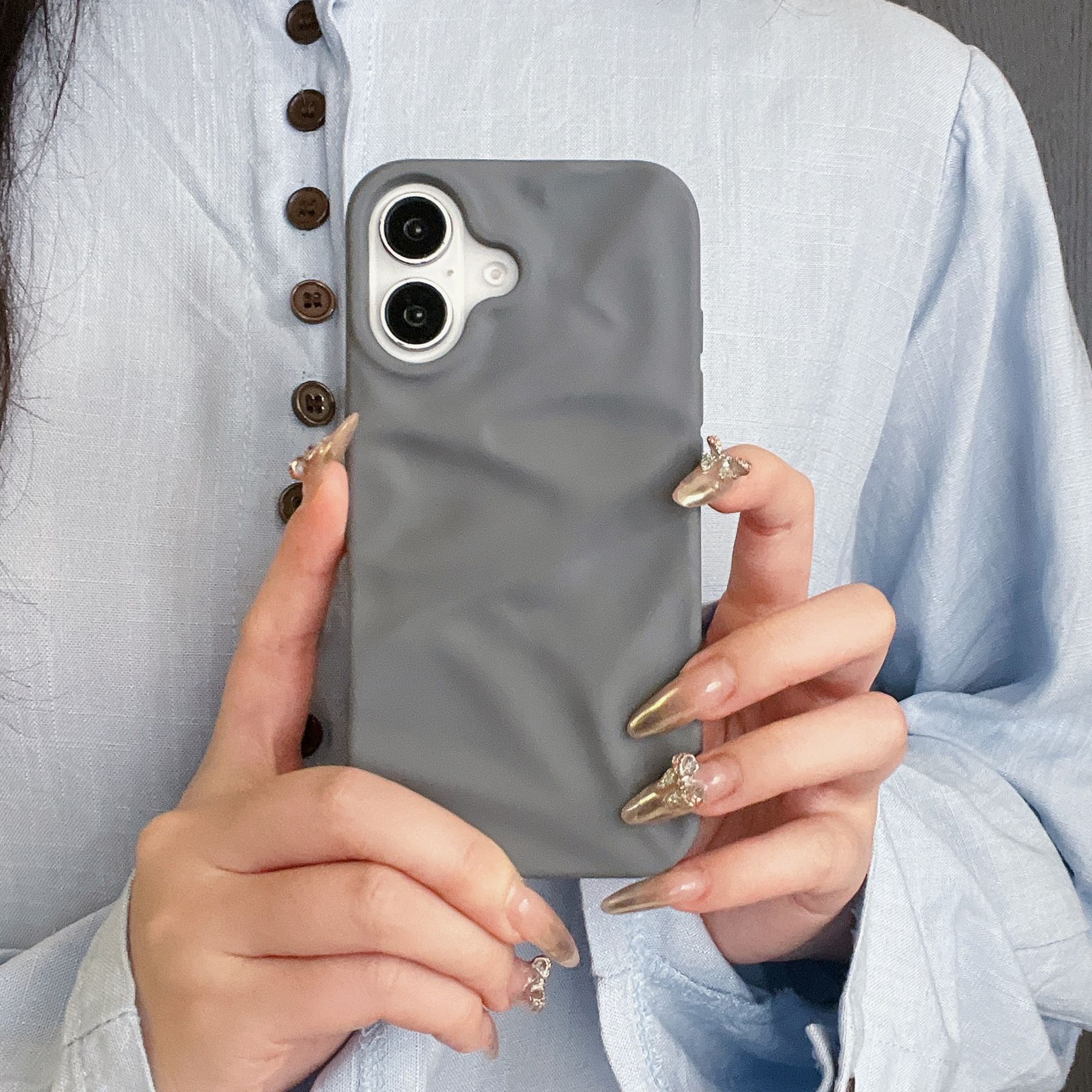 High-Grade Three-dimensional Pleated Pattern New Phone Case - Image 6