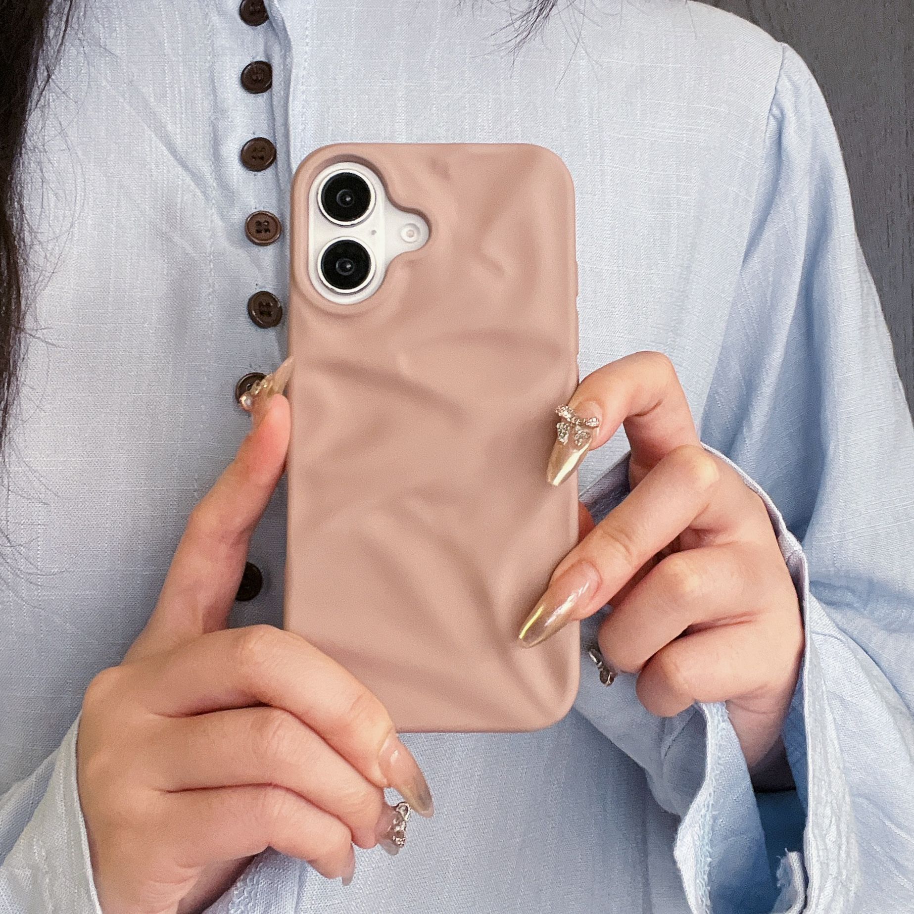 High-Grade Three-dimensional Pleated Pattern New Phone Case - Image 10