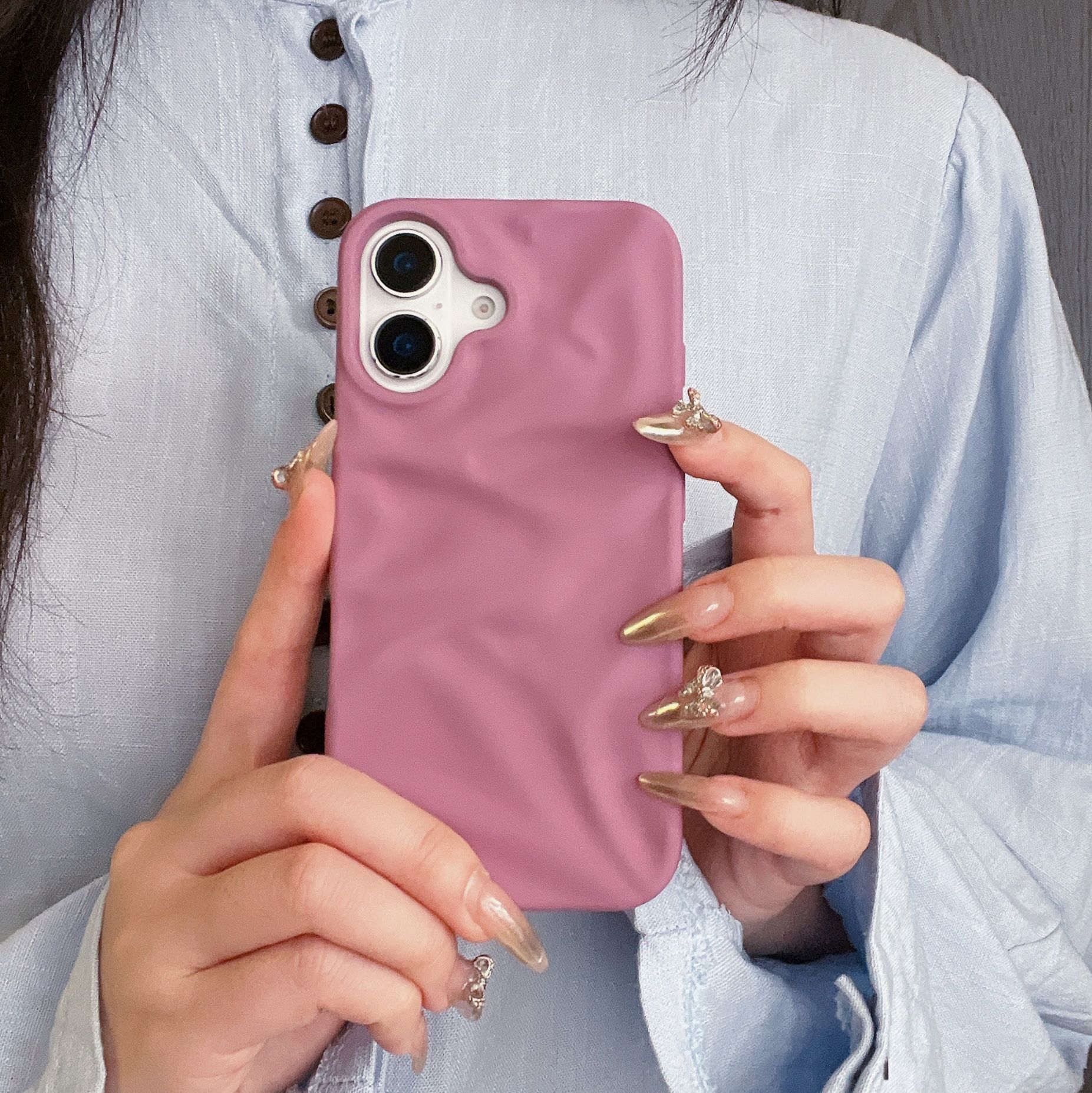 High-Grade Three-dimensional Pleated Pattern New Phone Case - Image 3