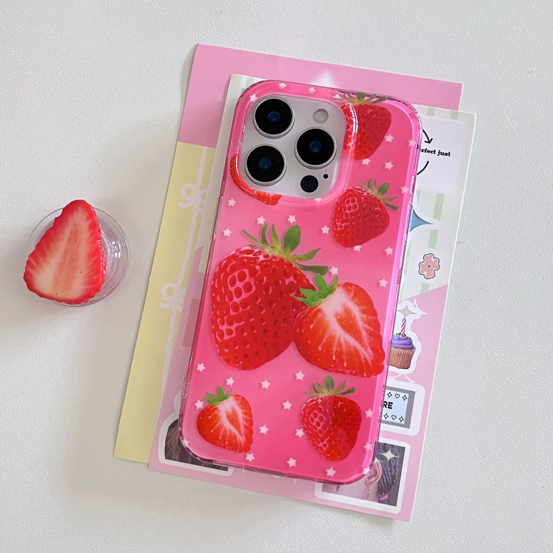 New Double-layer Medium-ancient Brilliant Strawberry Phone Case