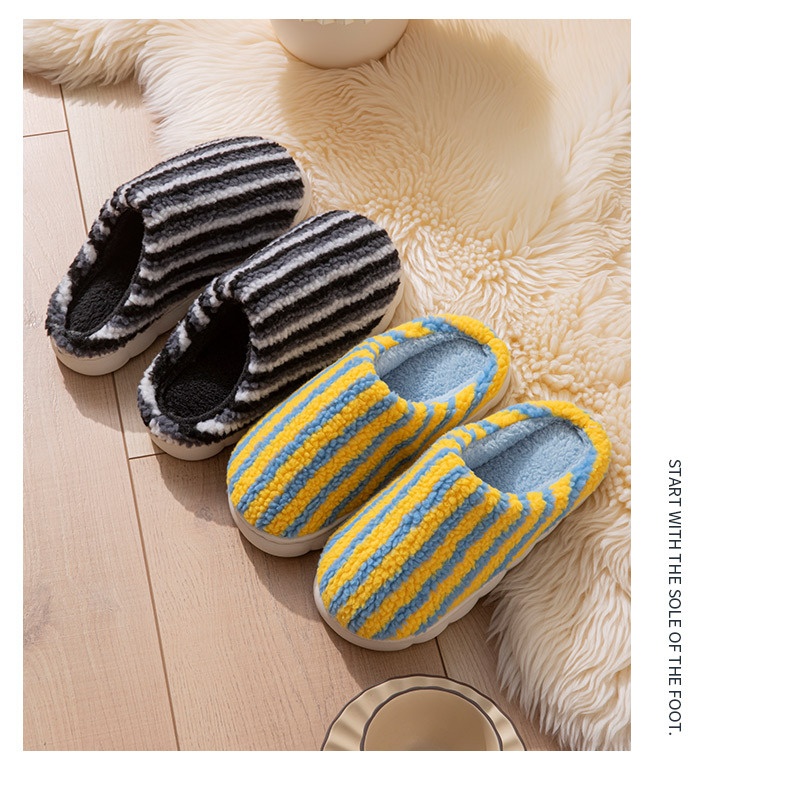 Pantuflas de algodón antideslizantes y cálidas con plataforma.
