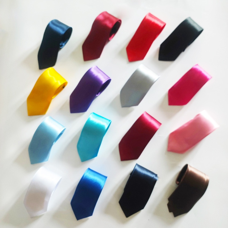 8cm Black Hand-tied Plain Suit Tie